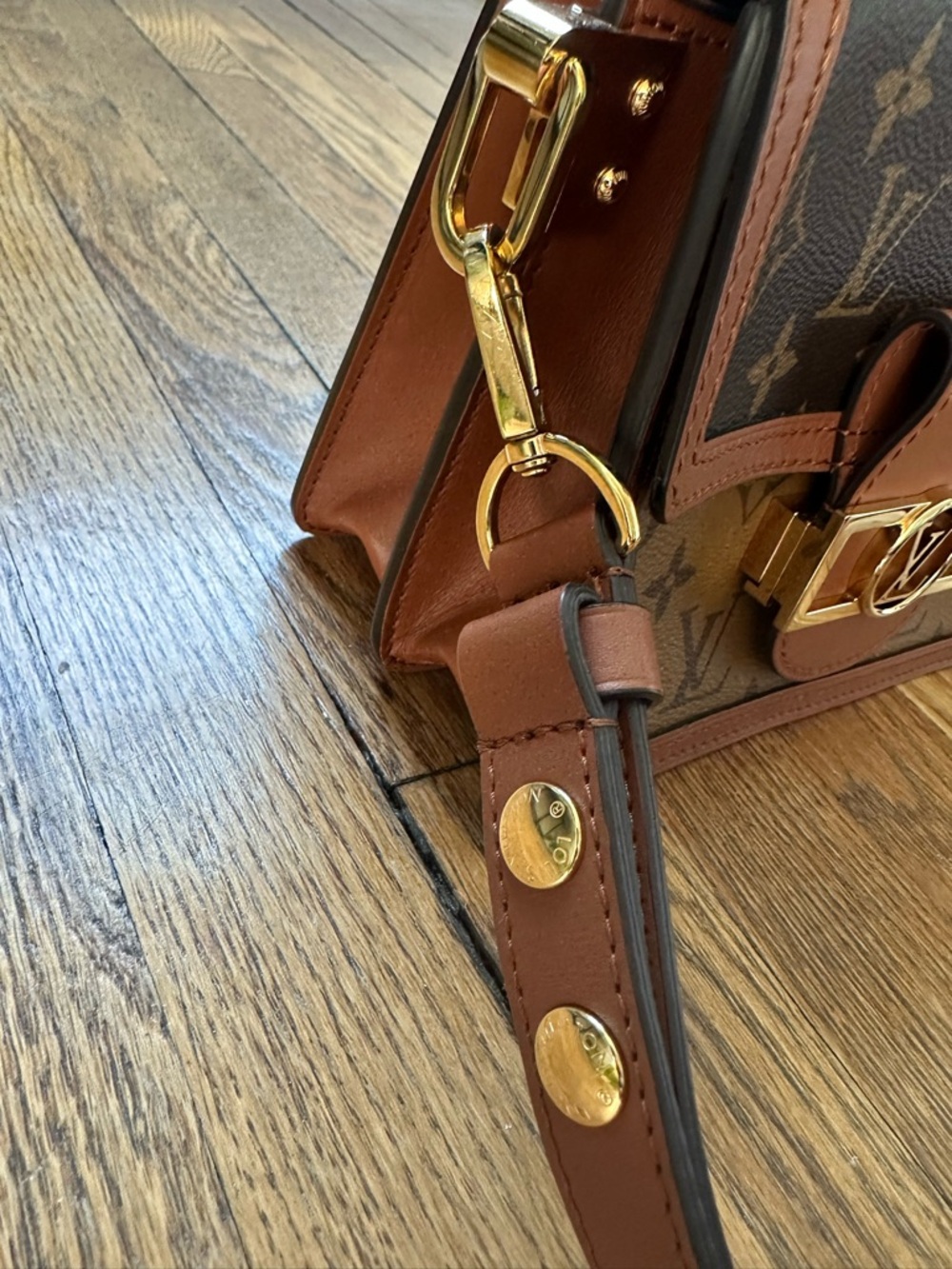 Louis Vuitton Mini Dauphine - Picture 9 of 14